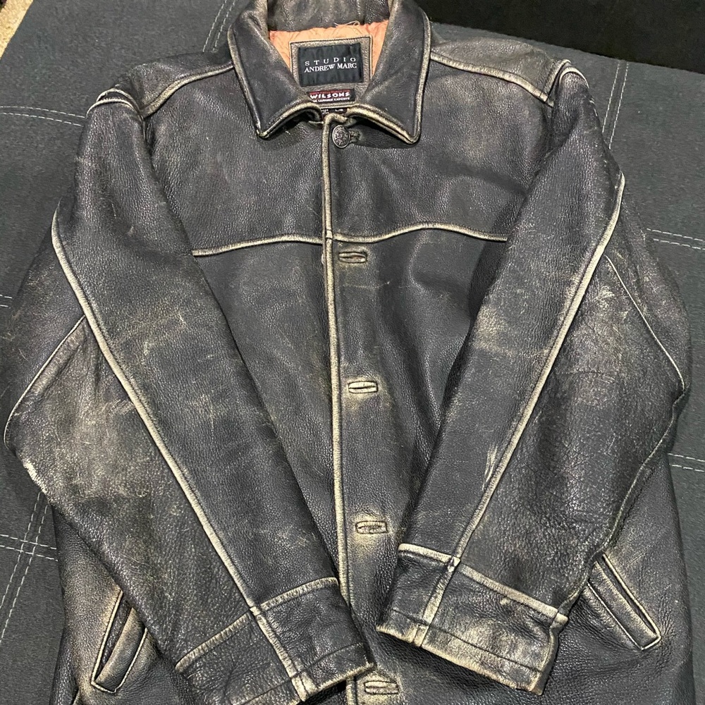 Men’s Distressed Leather Jacket